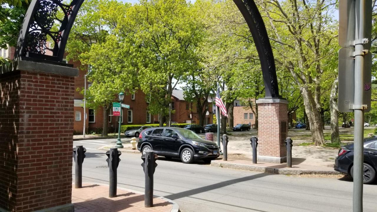 Lovely 2Br Apartment By Wooster Square- Great Neighborhood New Haven Extérieur photo